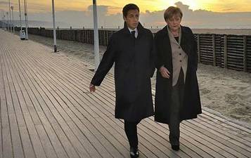18-10-2010 FRANCO-GERMAN DECLARATION, Statement for the France-Germany-Russia Summit Deauville. France and Germany agree that the economic governance needs to be reinforced. Budgetary surveillance and economic policy coordination procedures should be strengthened and accelerated.